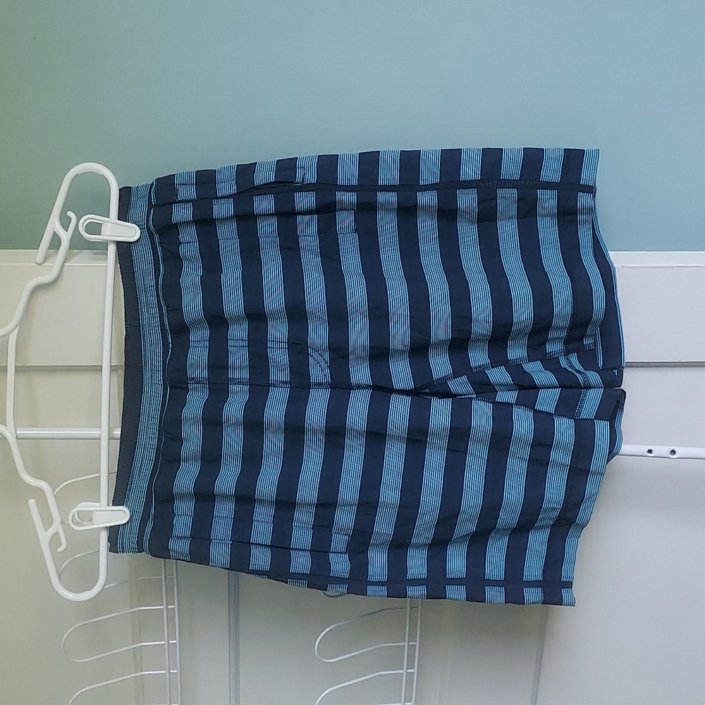 Lululemon Pace Breaker Shorts Lined Blue Stripes 9" Inseam NWOT Active Run